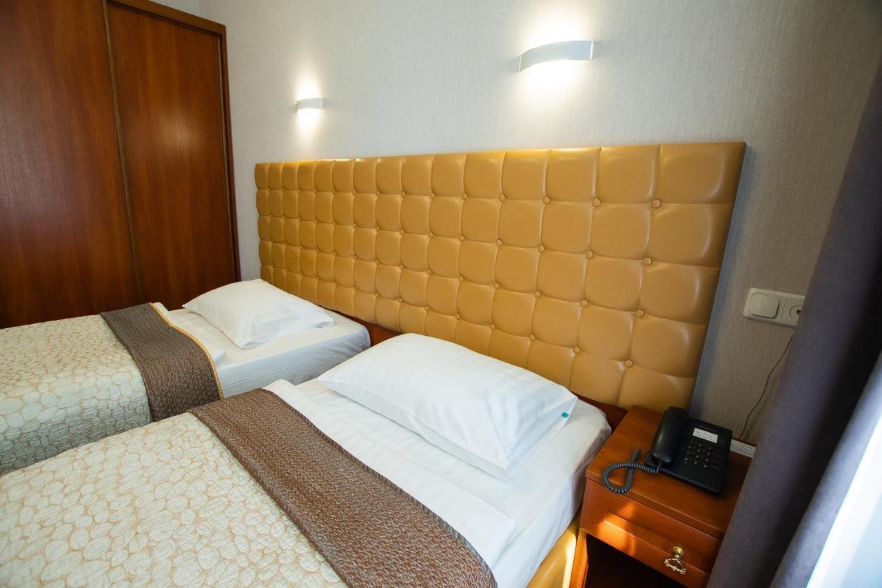 Grand Christer Hotel Kiew Exterior foto