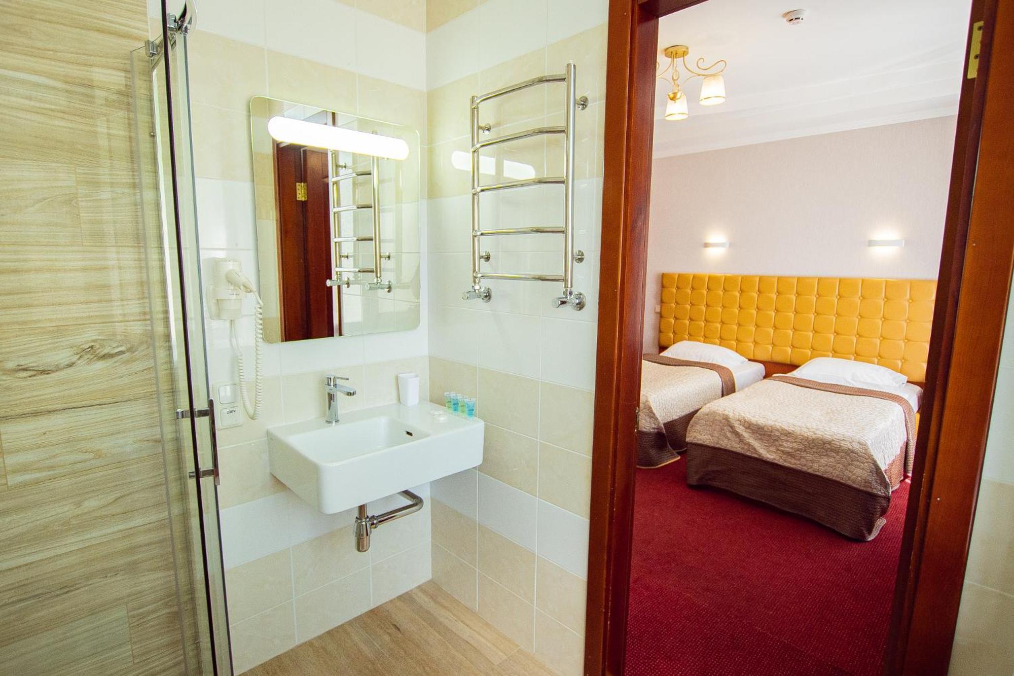 Grand Christer Hotel Kiew Zimmer foto