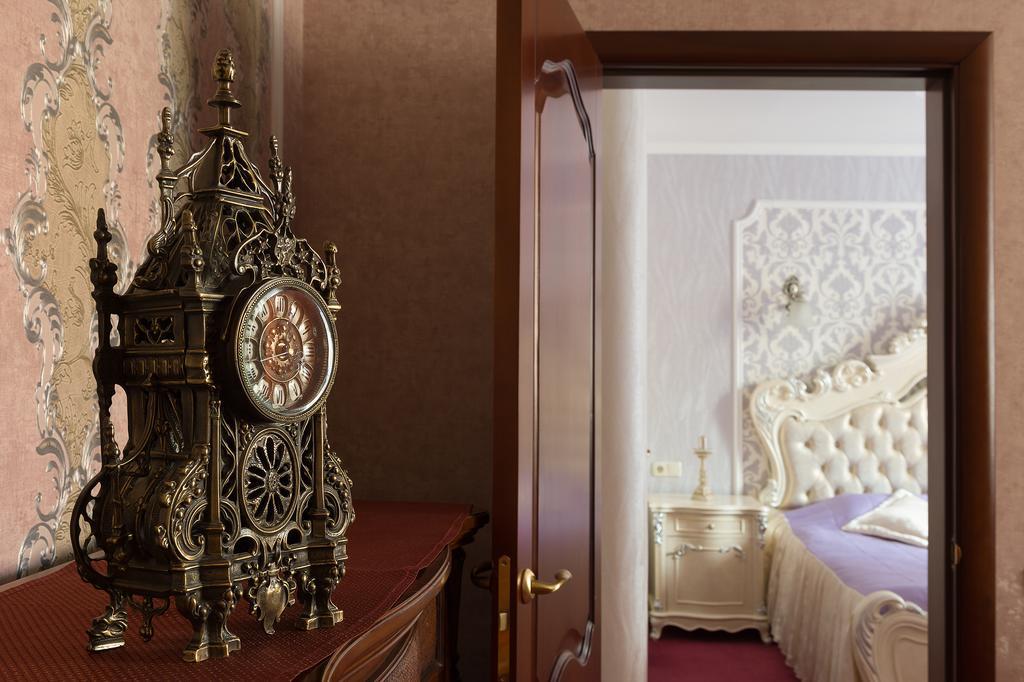 Grand Christer Hotel Kiew Exterior foto